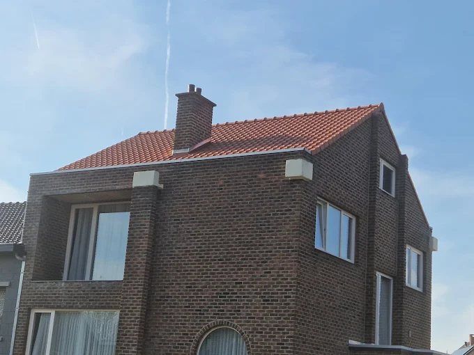 Woning met nieuwe dakgoten